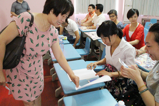 技术助力公平教育 我区公办幼儿园2015年秋季电脑随机派位现场会纪实